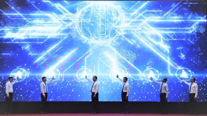  Tieng Giang launches digital government platform