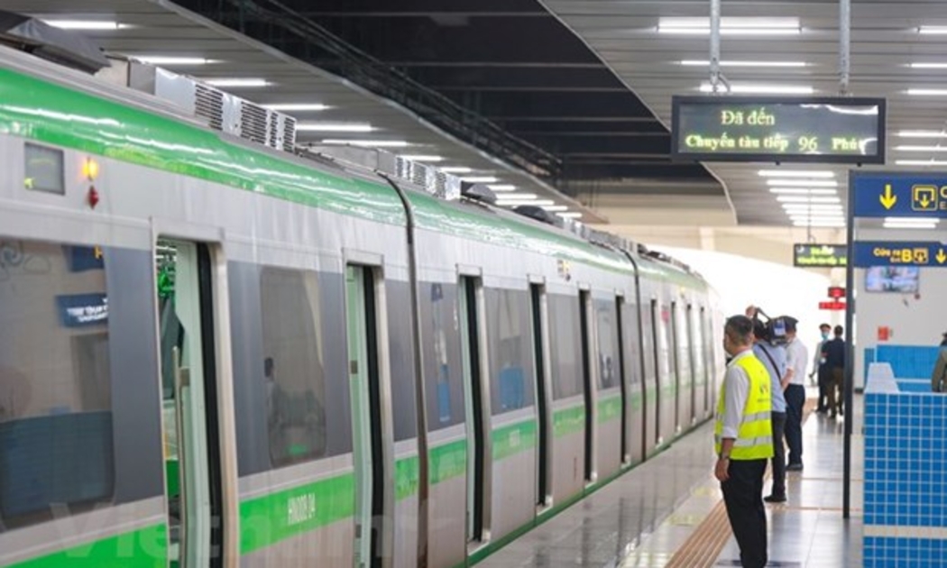 Đường sắt Cát Linh - Hà Đông đang là lựa chọn của nhiều người dân Hà Nội