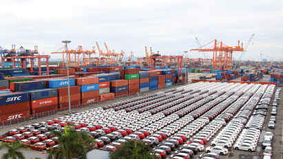 November motor car imports exceed 15,000