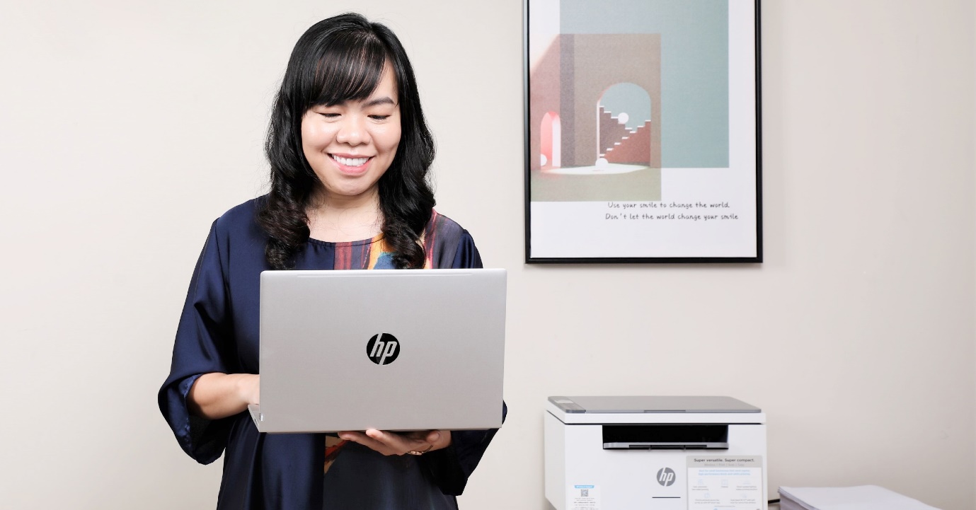 HP ProBook 400 G8 mỏng nhẹ nhưng mạnh mẽ.