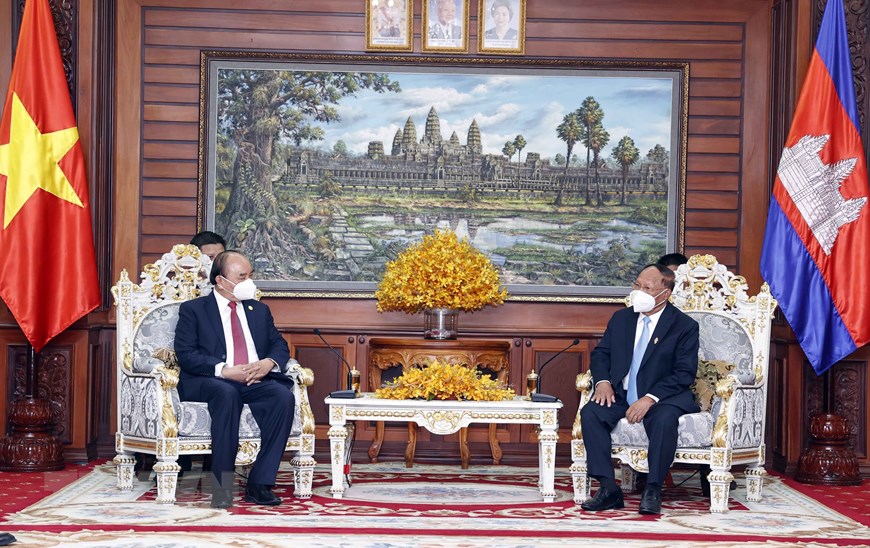 Chủ tịch nước Nguyễn Xuân Phúc hội kiến Chủ tịch Hạ viện Campuchia Samdech Akka Moha Ponhea Chakrei Heng Samrin - Ảnh: TTXVN