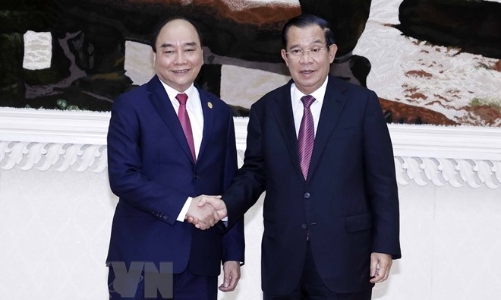 Chủ tịch nước Nguyễn Xuân Phúc hội kiến lãnh đạo Chính phủ, Thượng viện, Hạ viện Campuchia