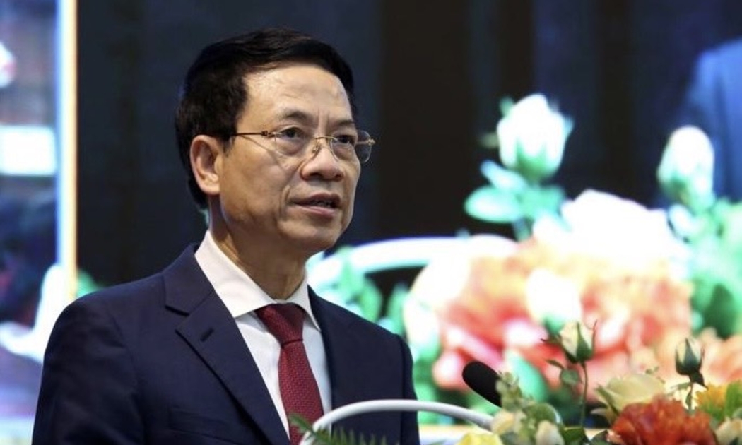 Bộ trưởng Nguyễn Mạnh Hùng