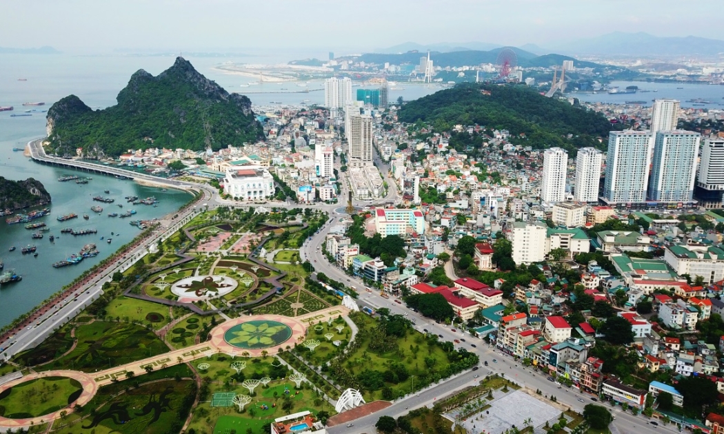 Thị trường bất động sản Quảng Ninh ngày càng hấp dẫn các nhà đầu tư.