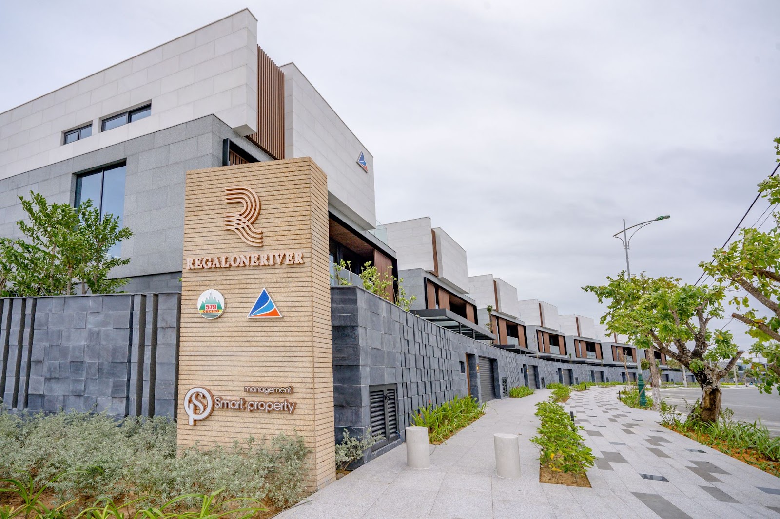 Các công trình nhà ở của Đất Xanh Miền Trung luôn đề cao tính thẩm mỹ cũng như tính trường tồn, bền bỉ.