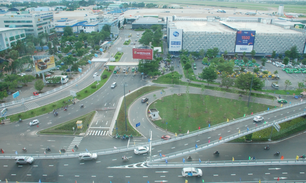 Cửa ngõ sân bay Tân Sơn Nhất, TP.HCM.