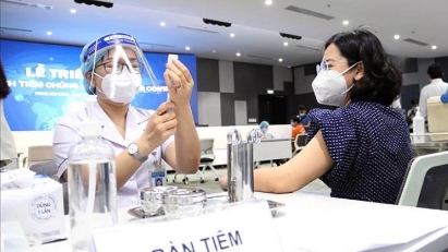 PM calls for vaccinations to be sped up