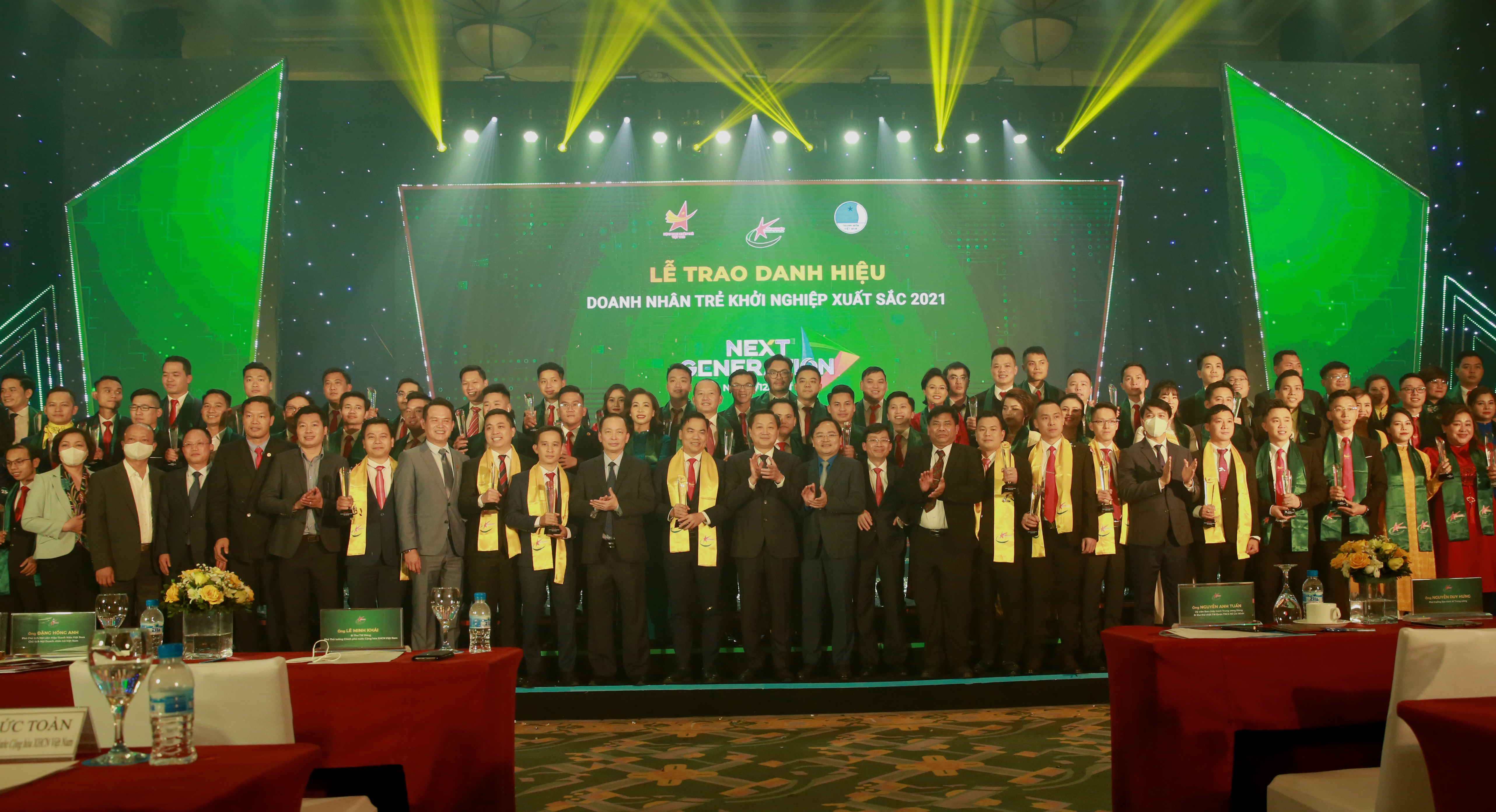 Doanh nghiệp của Top 100 doanh nhân trẻ khởi nghiệp xuất sắc 2021 đã tạo ra doanh thu năm 2020 đạt 1.350 tỷ đồng, lợi nhuận đạt 100 tỷ đồng, nộp ngân sách 66 tỷ đồng.