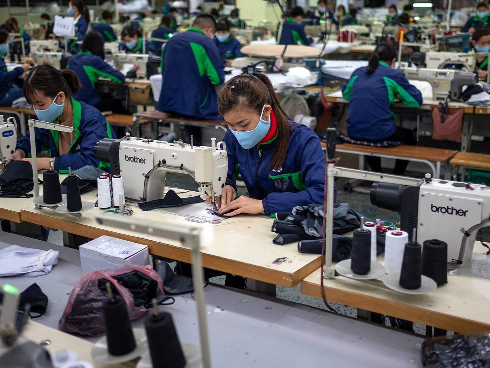 Dự đoán tại các doanh nghiệp may, vấn đề lương thưởng Tết, chế độ phúc lợi cho lao động không có gì thay đổi. 