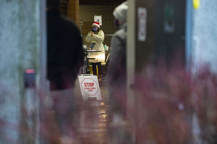 T&igrave;nh trạng Covid k&eacute;o d&agrave;i đang nhận được sự quan t&acirc;m của giới khoa học - Ảnh: AP