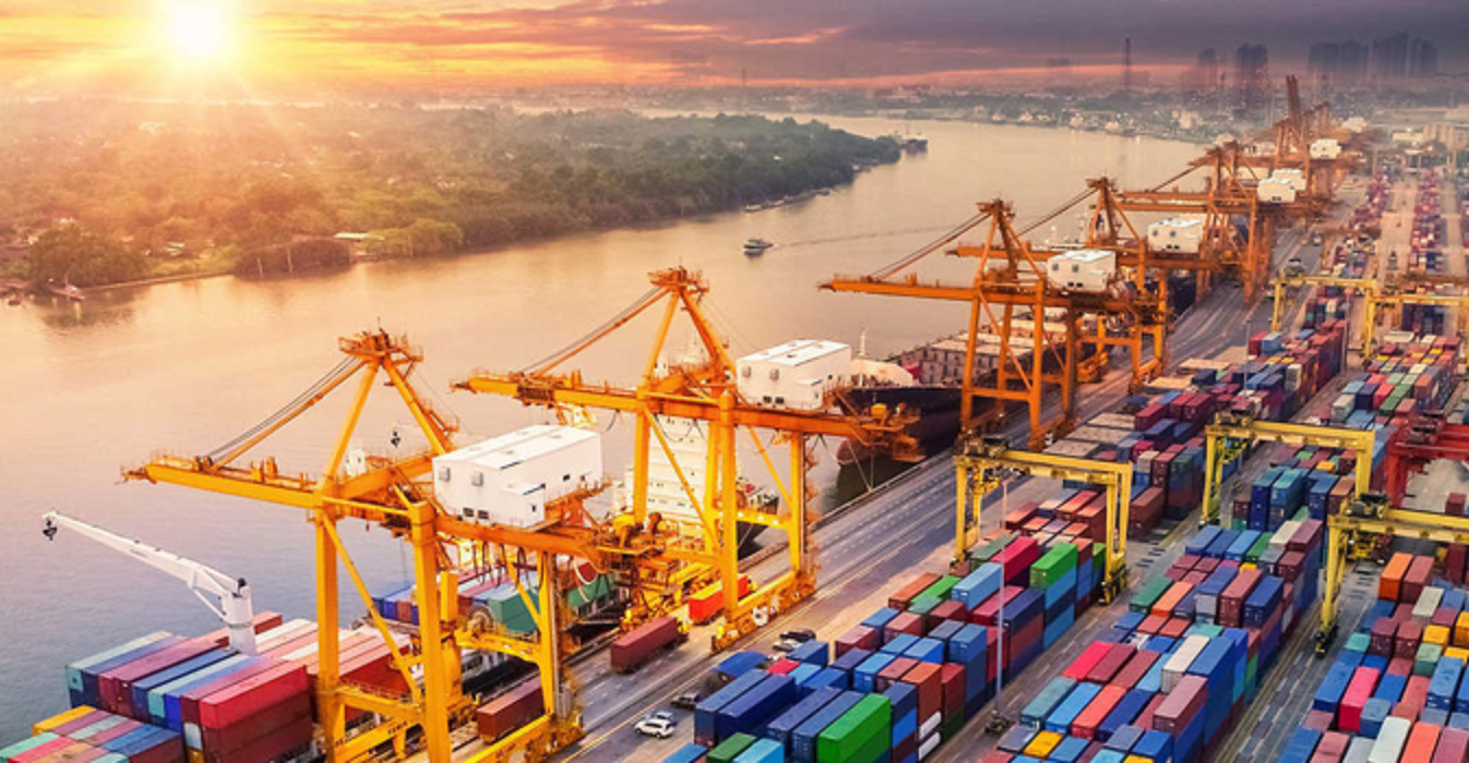 Xuất khấu của Việt Nam tính đến hết ngày 15/12/2021 đạt 317,45 tỷ USD.