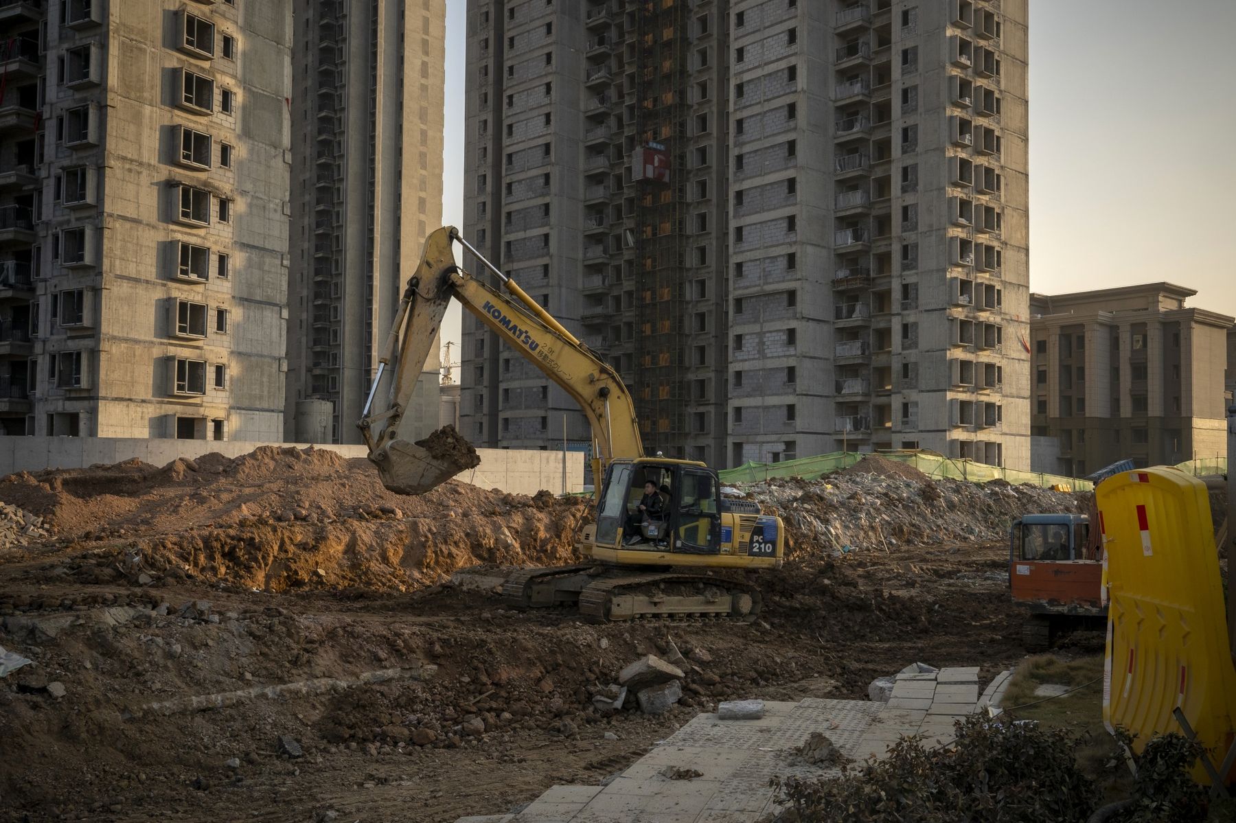 Một dự án của Evergrande ở Vũ Hán, Trung Quốc, hôm 22/12 - Ảnh: Bloomberg.