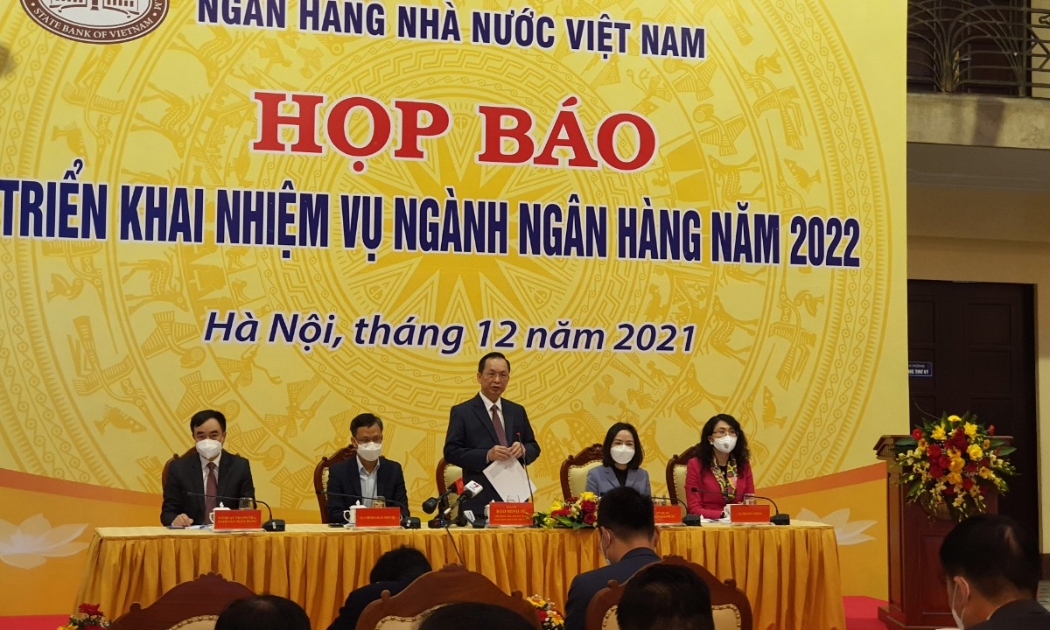 Phó Thống đốc Đào Minh Tú chủ trì cuộc họp báo