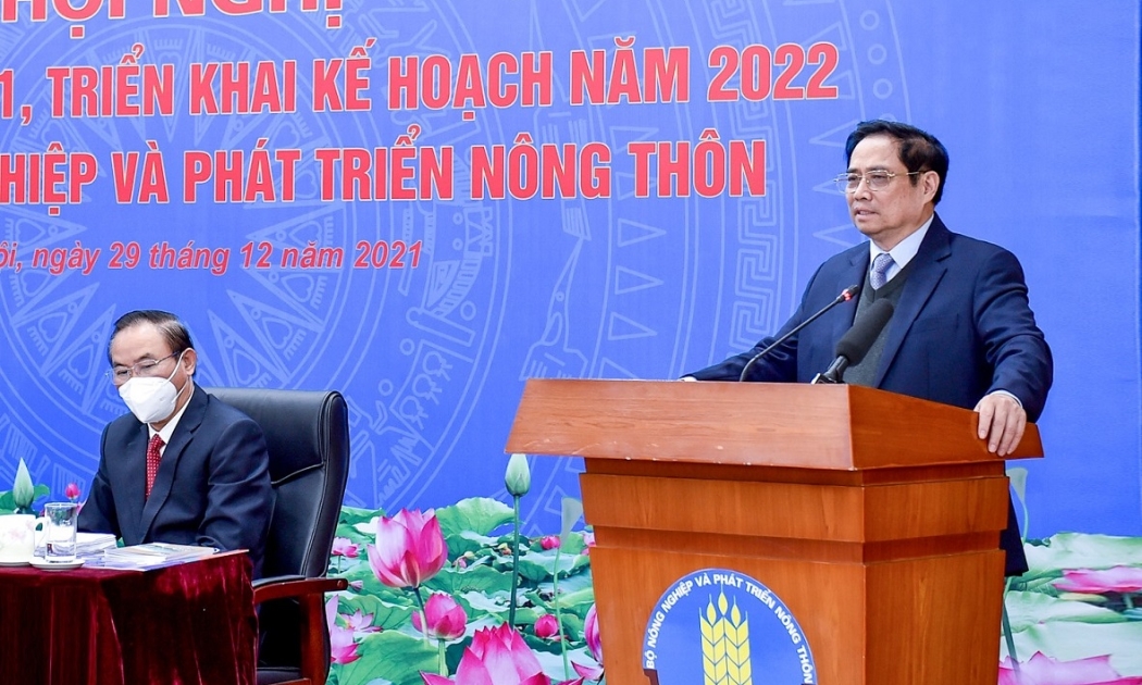 Thủ tướng Chính phủ Phạm Minh Chính phát biểu chỉ đạo tại hội nghị ngành nông nghiệp.