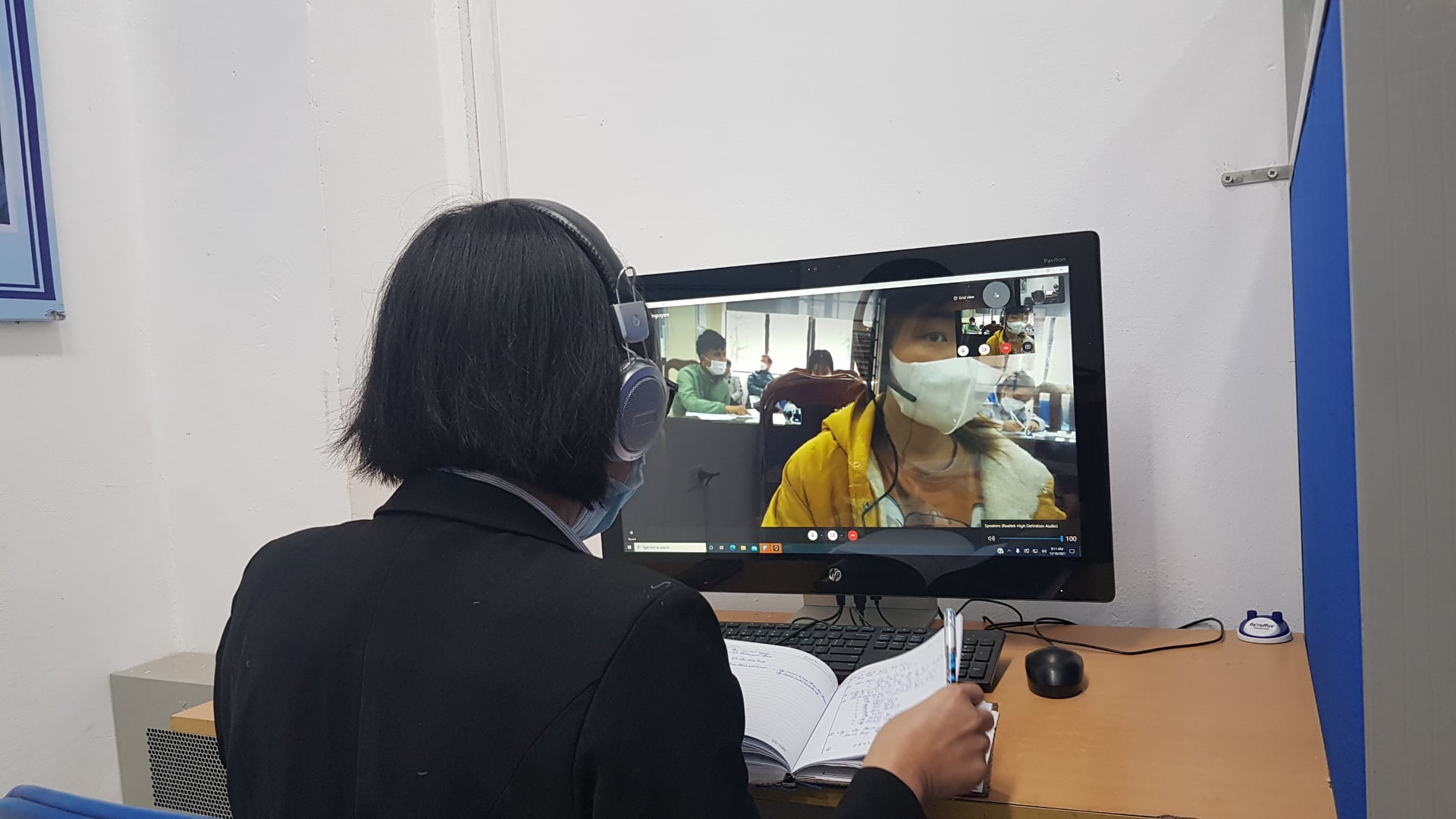 Để hấp dẫn ứng vi&ecirc;n, nhiều doanh nghiệp đ&atilde; tăng thu nhập cơ bản mỗi th&aacute;ng của lao động nhưng vẫn chưa tuyển đủ lao động đ&aacute;p ứng nhu cầu.