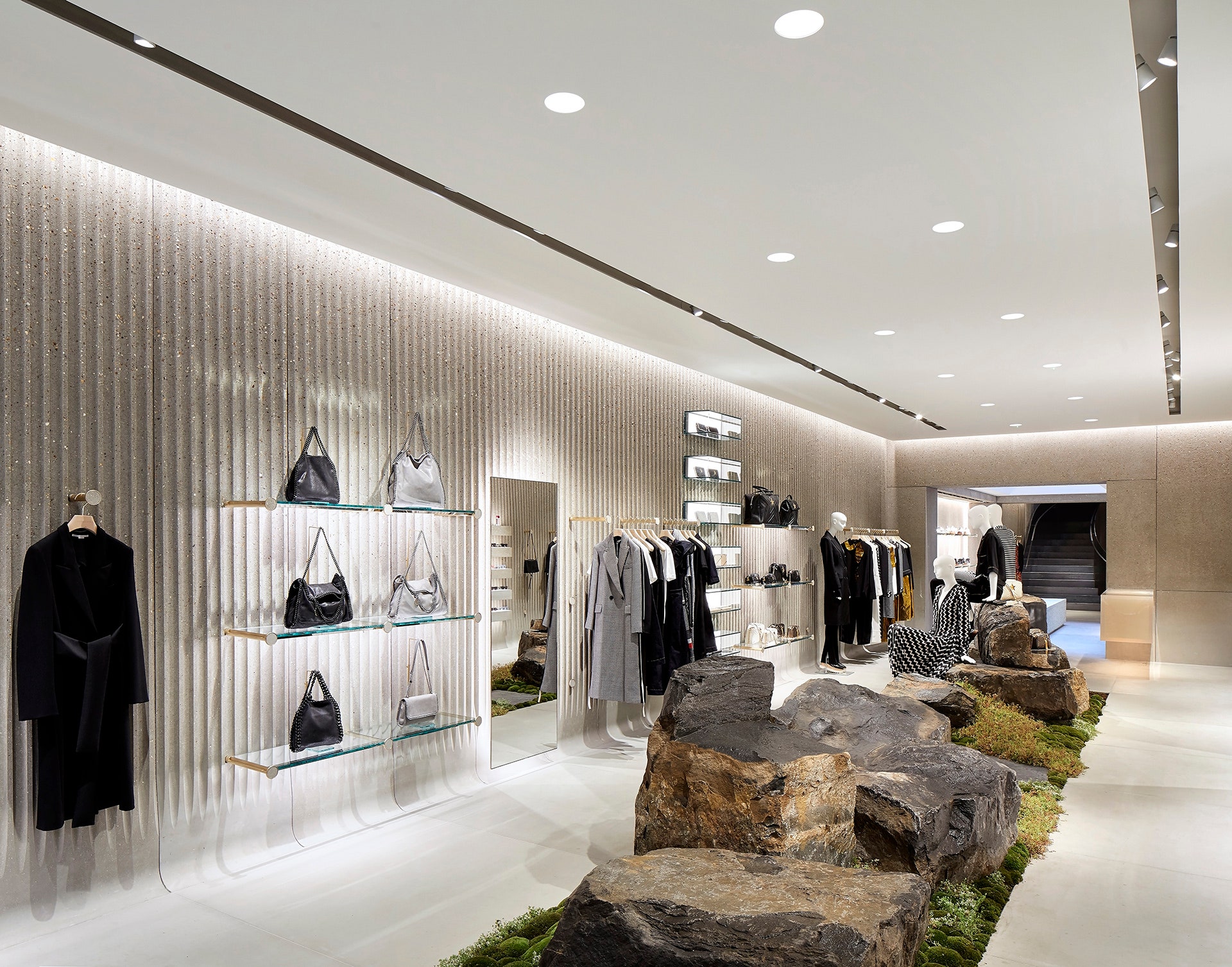 Xu hướng ti&ecirc;u d&ugrave;ng h&agrave;ng xa xỉ bền vững bắt đầu ph&aacute;t triển mạnh mẽ, đem đến một l&agrave;n gi&oacute; mới cho thị trường cao cấp.