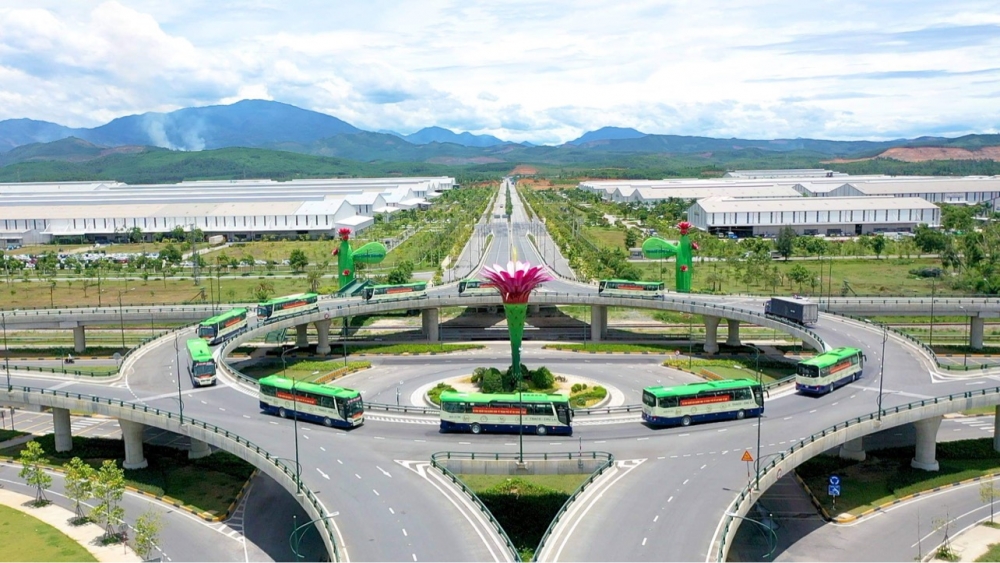 Quy mô nền kinh tế tỉnh Quảng Nam đạt hơn 102.654 tỷ đồng, xếp thứ 2 tại khu vực vùng kinh tế trọng điểm miền Trung. (Ảnh minh hoạ: Khu kinh tế mở Chu Lai).