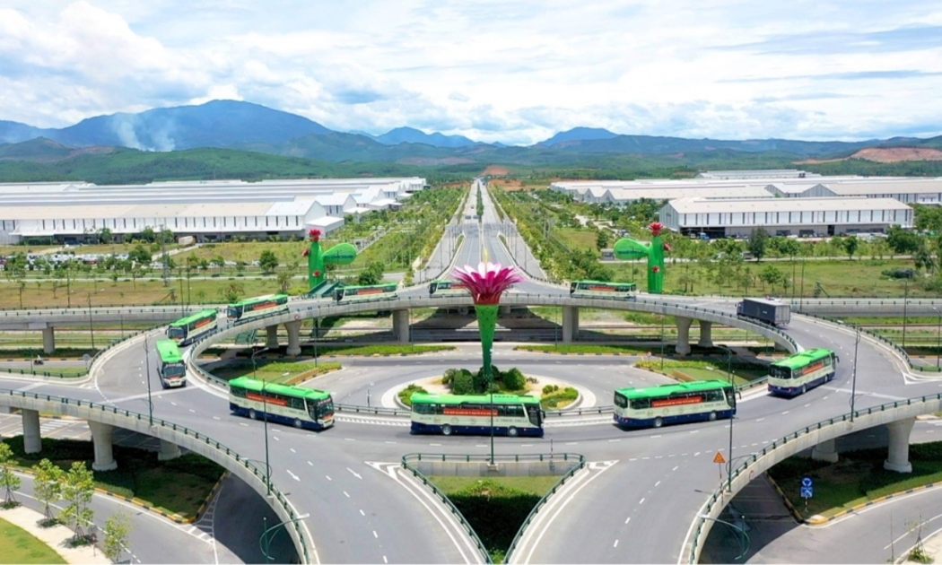 Quy mô nền kinh tế tỉnh Quảng Nam đạt hơn 102.654 tỷ đồng, xếp thứ 2 tại khu vực vùng kinh tế trọng điểm miền Trung. (Ảnh minh hoạ: Khu kinh tế mở Chu Lai).
