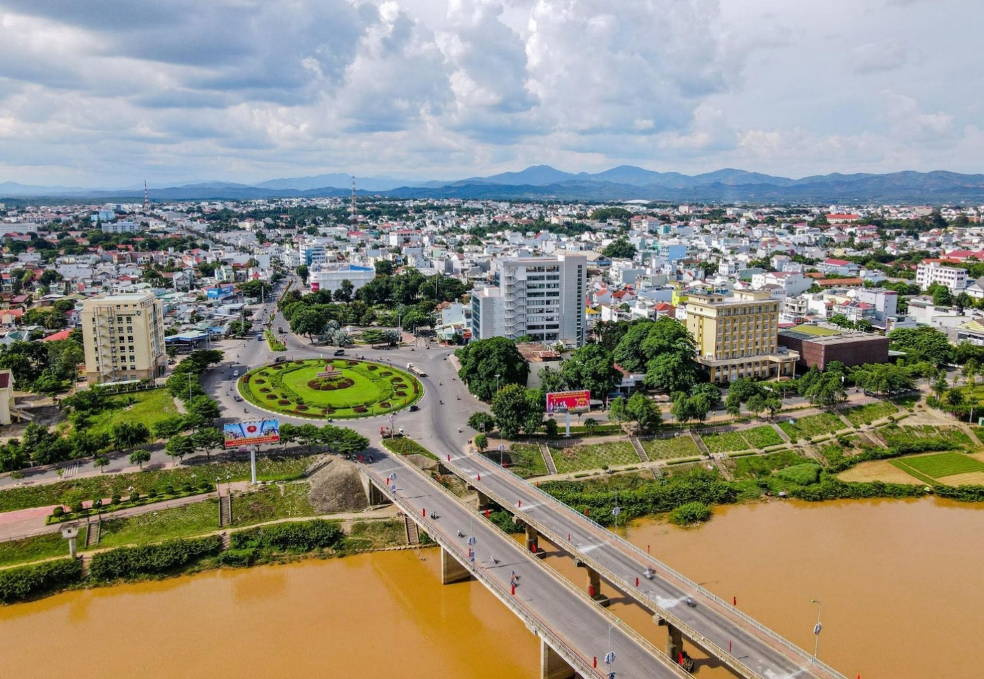 Các tổ hợp thương mại sẽ là điểm sáng đầu tư bất động sản Kon Tum năm 2022. Ảnh Internet.