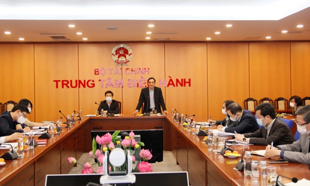 Thứ trưởng Bộ Tài chính Trần Xuân Hà chủ trì hội nghị.