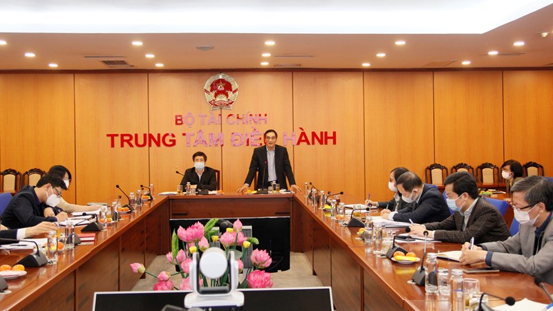 Thứ trưởng Bộ Tài chính Trần Xuân Hà chủ trì hội nghị.