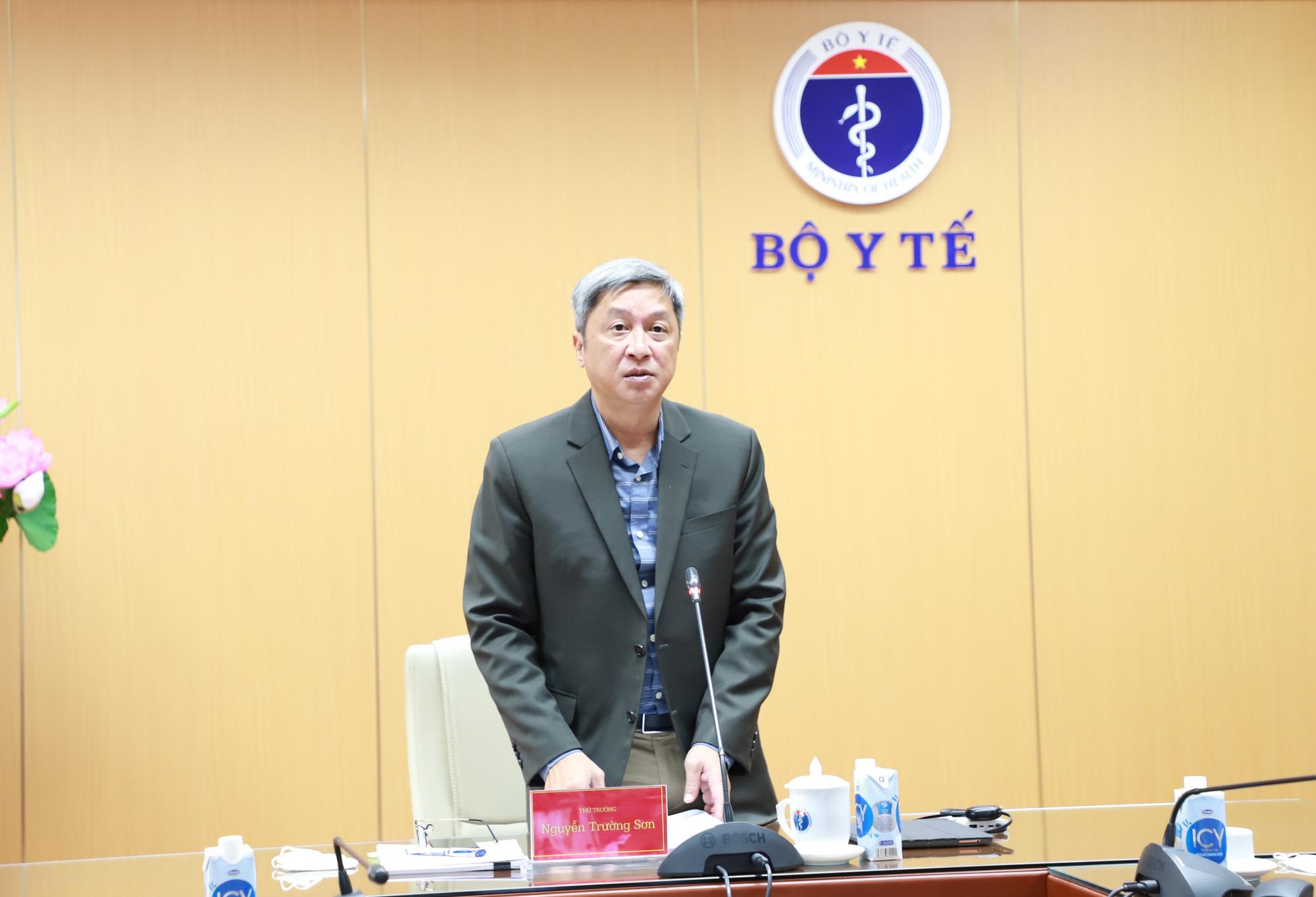 Thứ trưởng Bộ Y tế Nguyễn Trường Sơn