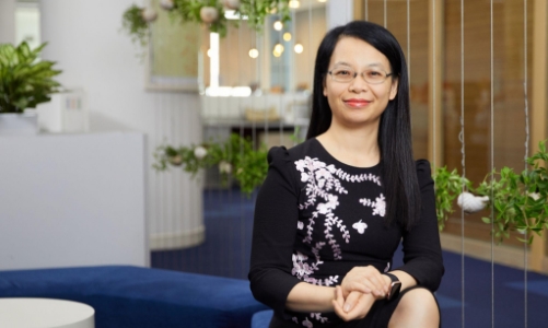 Xây dựng môi trường làm việc hybrid đặt con người làm trung tâm