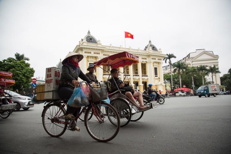 Voluntary social insurance of little interest