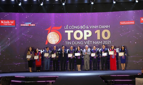 Long huyết P/H được vinh danh trong sự kiện Tin Dùng Việt Nam 2021