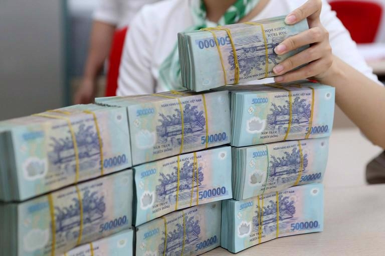 Hanoi & HCMC’s budget revenues exceed estimates