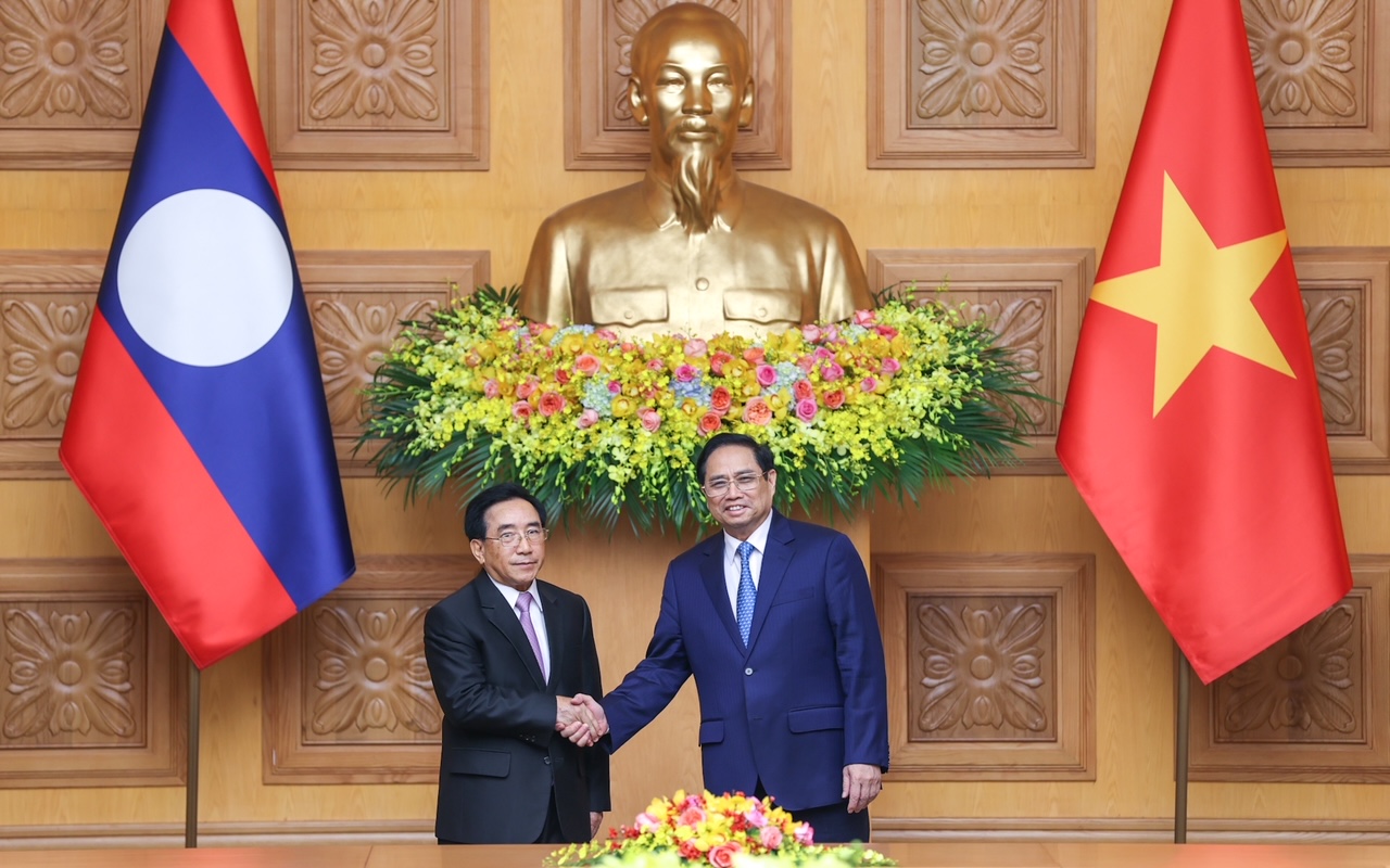 Ngay sau lễ đón, Thủ tướng Phạm Minh Chính và Thủ tướng Lào Phankham Viphavanh tiến hành hội đàm tại trụ sở Chính phủ - Ảnh: VGP