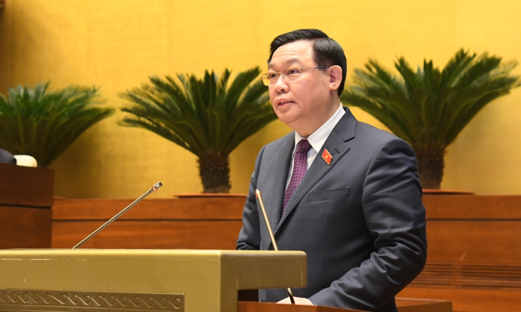 Chủ tịch Quốc hội Vương Đình Huệ phát biểu bế mạc kỳ họp bất thường lần thứ nhất của Quốc hội khóa XV - Ảnh: Quochoi.vn