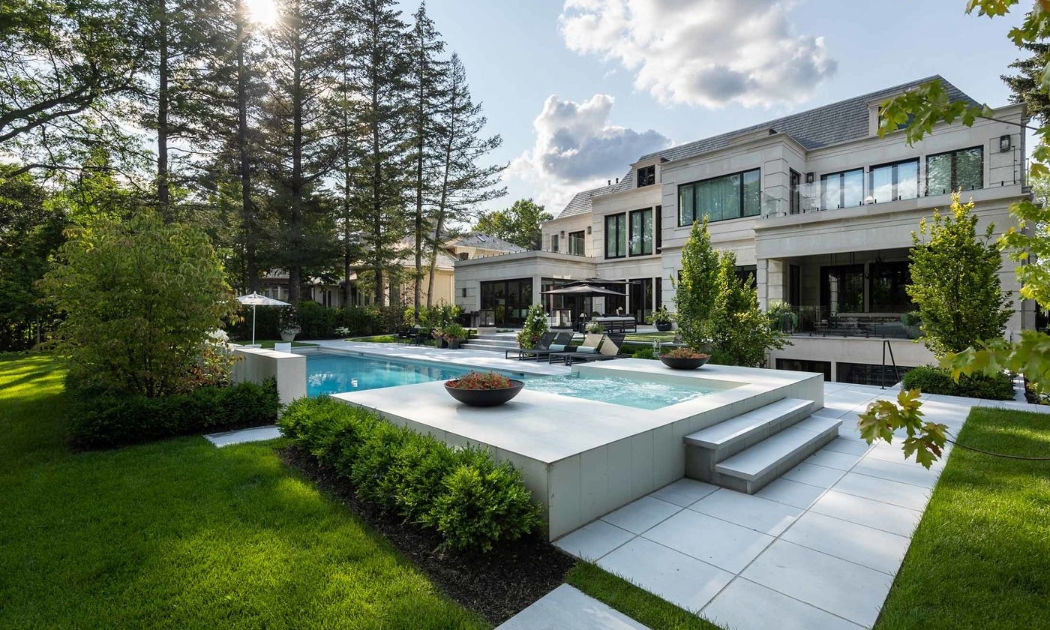 Một ngôi nhà rộng hơn 1.100 m2 ở khu phố Bridle Path của thành phố Toronto, Canada được rao bán với giá 21 triệu Đôla Canada (tương đương 16,6 triệu USD) - Ảnh: Sotheby’s International Realty Canada