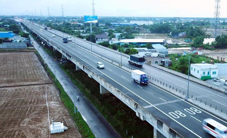 Trung Luong-My Thuan Expressway to open shortly