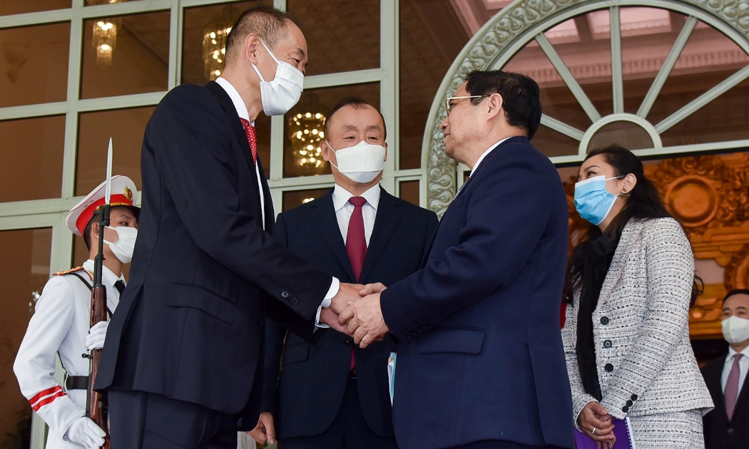 Thủ tướng Phạm Minh Chính cảm ơn WHO và cá nhân ông Takeshi Kasai đã hỗ trợ Việt Nam trong ứng phó với đại dịch Covid-19 - Ảnh: VGP