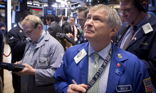 Chứng khoán Mỹ tăng mạnh, giá dầu lập đỉnh 2 tháng, Bitcoin hồi nhẹ