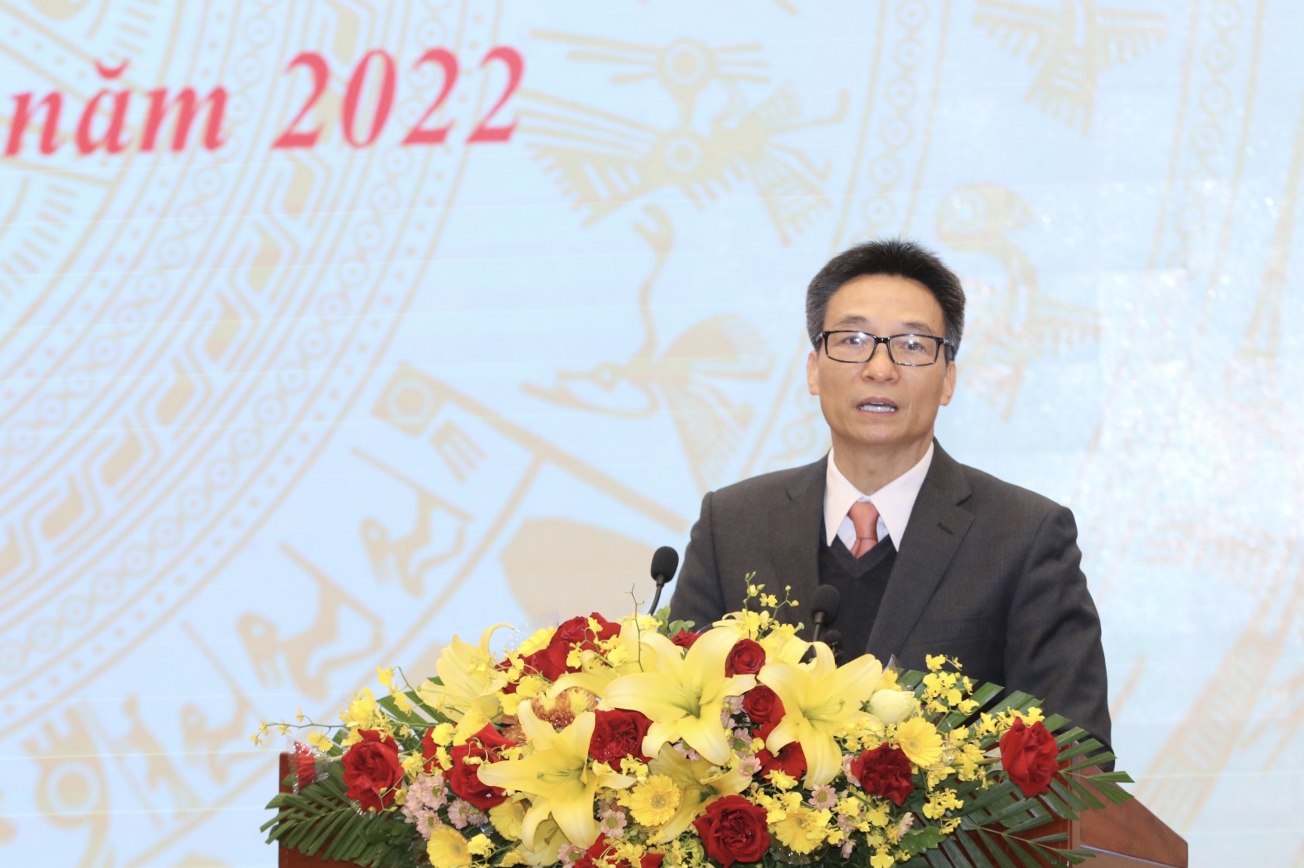 Phó Thủ tướng Chính Phủ Vũ Đức Đam phát biểu tại hội nghị. Ảnh - Mạnh Dũng. 