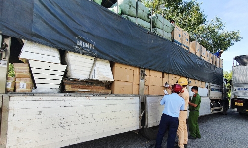 Toàn ngành giao thông vận tải rốt ráo chống buôn lậu dịp Tết Nguyên đán