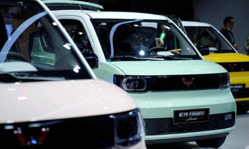 Trung Quốc bán kỷ lục gần 3 triệu xe điện trong năm 2021