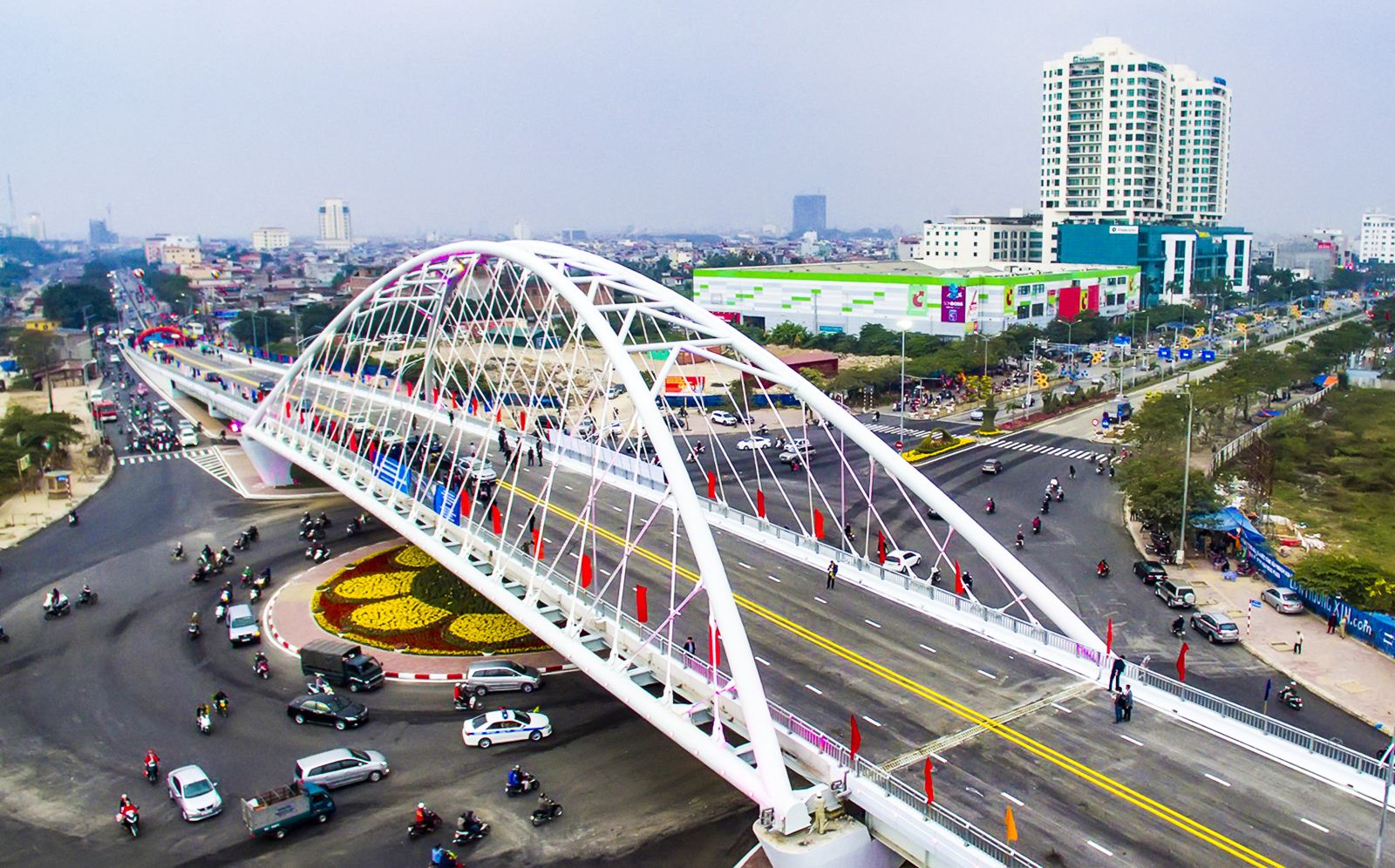 Với nền tảng đạt được trong năm 2021, Hải Phòng phấn đấu đưa GRDP năm 2022 tăng 13% trở lên so với năm 2021.