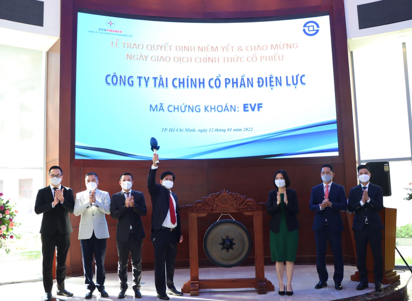 Sự kiện cổ phiếu EVF giao dịch chính thức trên sàn HoSE ngày 12/1 vừa qua.
