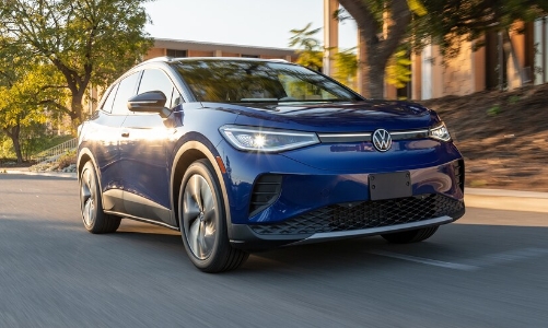 Dám chi 100 tỷ USD phát triển xe điện, Volkswagen vẫn phải “hít khói” Tesla