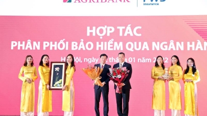 Agribank & FWD Vietnam team up in insurance distribution