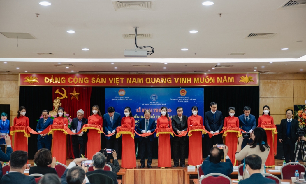 Diễn đàn Hỗ trợ đầu tư cho người Việt Nam ở nước ngoài (INVESFOV) chính thức được thành lập.