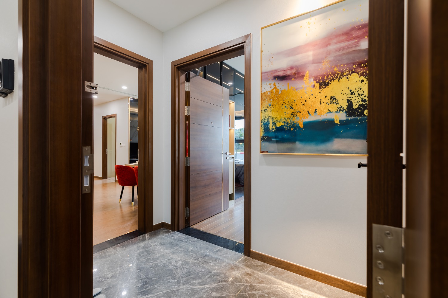 Với 2 lối v&agrave;o kh&aacute;c nhau, chủ nh&acirc;n căn hộ Dual Key The Matrix One c&oacute; thể vừa ở vừa l&agrave;m văn ph&ograve;ng start-up hoặc cho thu&ecirc;