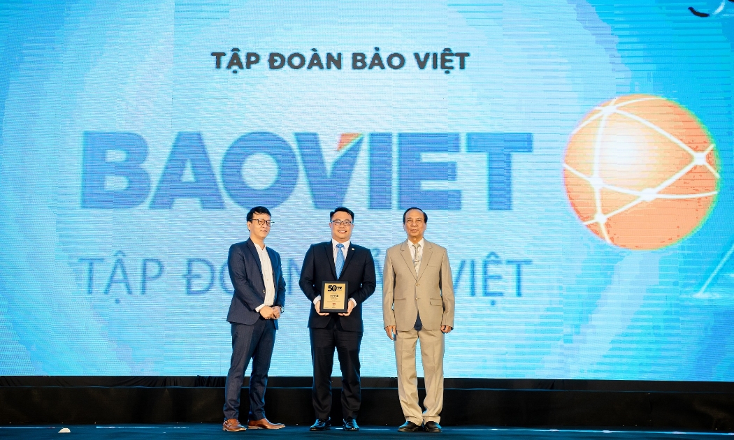 Bảo Việt - Top 50 công ty kinh doanh hiệu quả nhất Việt Nam.