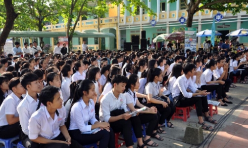 Phương án tốt nhất là sớm đưa học sinh trở lại trường