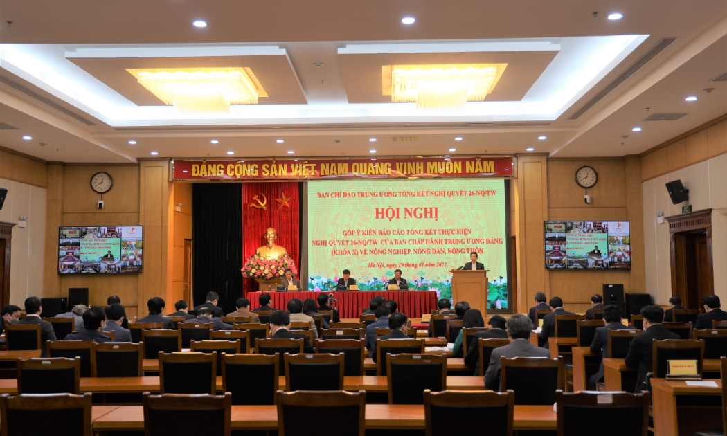 Tham gia Hội nghị có các đồng chí: Võ Văn Thưởng, Uỷ viên Bộ Chính trị, Thường trực Ban Bí thư; Trần Tuấn Anh, Ủy viên Bộ Chính trị, Trưởng Ban Kinh tế Trung ương; Lê Văn Thành, Ủy viên Trung ương Đảng, Phó Thủ tướng Chính phủ. 