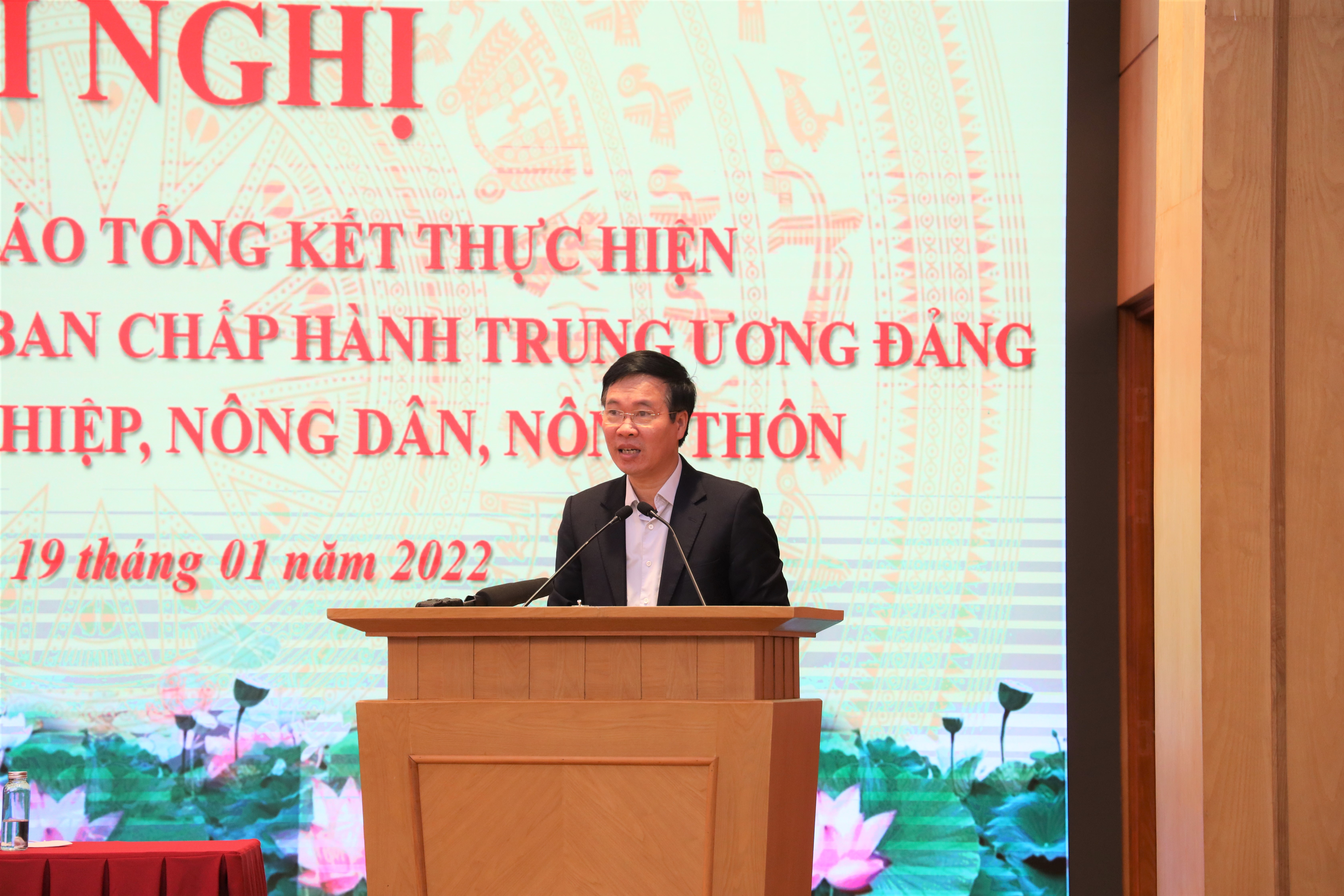 Đồng chí Võ Văn Thưởng, Uỷ viên Bộ Chính trị, Thường trực Ban Bí thư lưu ý thể chế về đất đai để phục vụ cho phát triển nông nghiệp được hoàn thiện đang thu hút được sự quan tâm.