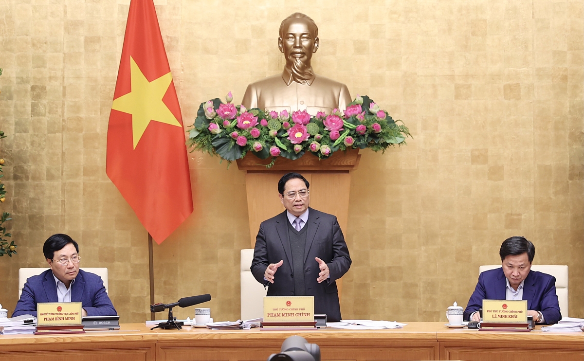 Thủ tướng lưu &yacute;, với những vấn đề mới, kh&oacute;, nhạy cảm, c&ograve;n &yacute; kiến kh&aacute;c nhau, cần l&agrave;m tốt c&ocirc;ng t&aacute;c truyền th&ocirc;ng trước, trong v&agrave; sau khi c&aacute;c ch&iacute;nh s&aacute;ch được ban h&agrave;nh - Ảnh: VGP